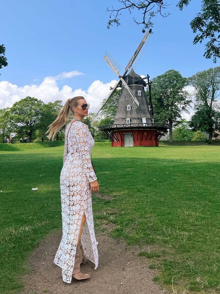 Nicole Neumann y su vestido de encaje en Copenhague. Nicole Neumann y su vestido de encaje en Copenhague.