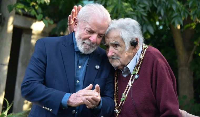 Lula da Silva y Pepe Mujica, compartían proyectos y miradas sobre el mundo. Foto: Efe.