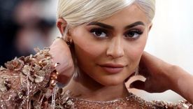 ¿Por sí misma o por su familia?: el debate sobre cómo Kylie Jenner se convertirá en la multimillonaria hecha a sí misma más joven del mundo