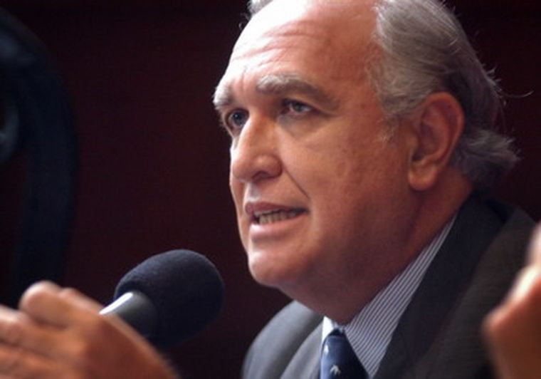 Ricardo Gil Lavedra, diputado radical.