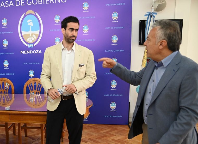 Víctor Fayad, ministro de Hacienda, y Alfredo Cornejo, gobernador de Mendoza. Foto: Prensa Gobierno Mendoza