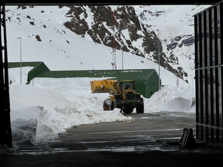El Paso a Chile se encuentra cerrado para todo tipo de vehículos Foto: Los Libertadores