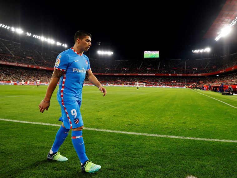 Luis Suárez no ocultó su fastidio. Foto: Olé