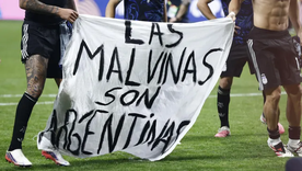 Las Malvinas son Argentinas, irrenunciable reclamo.