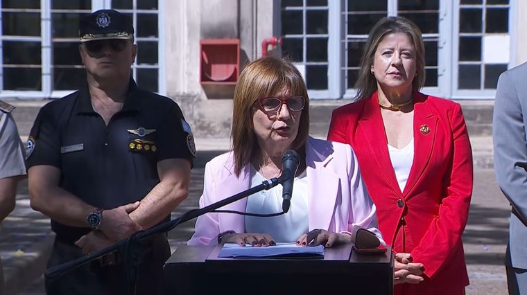 Patricia Bullrich y Alejandra Monteoliva