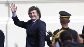 El presidente Javier Milei volverá a subirse al avión en febrero. Foto: EFE El presidente Javier Milei volverá a subirse al avión en febrero. Foto: EFE