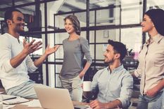 Siguiendo algunos consejos claves lograrás una conversación efectiva. Foto: Shutterstock Siguiendo algunos consejos claves lograrás una conversación efectiva. Foto: Shutterstock