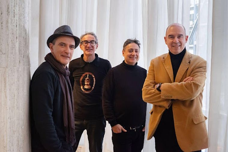 Jueves a Domingos a las 20:00hs. Teatro Regio. Av. Córdoba 6056 CABA Jueves a Domingos a las 20:00hs. Teatro Regio. Av. Córdoba 6056 CABA