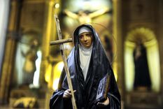 La santa llegó a recorrer 5000 kilómetros a pie. Foto: Télam