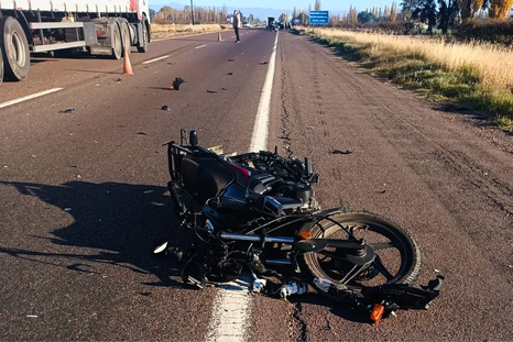 El hombre falleció tras el accidente con el camión. El hombre falleció tras el accidente con el camión.