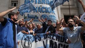 Los trabajadores bancarios acordaron un básico de $1,8 millones. Foto: Noticias Argentinas