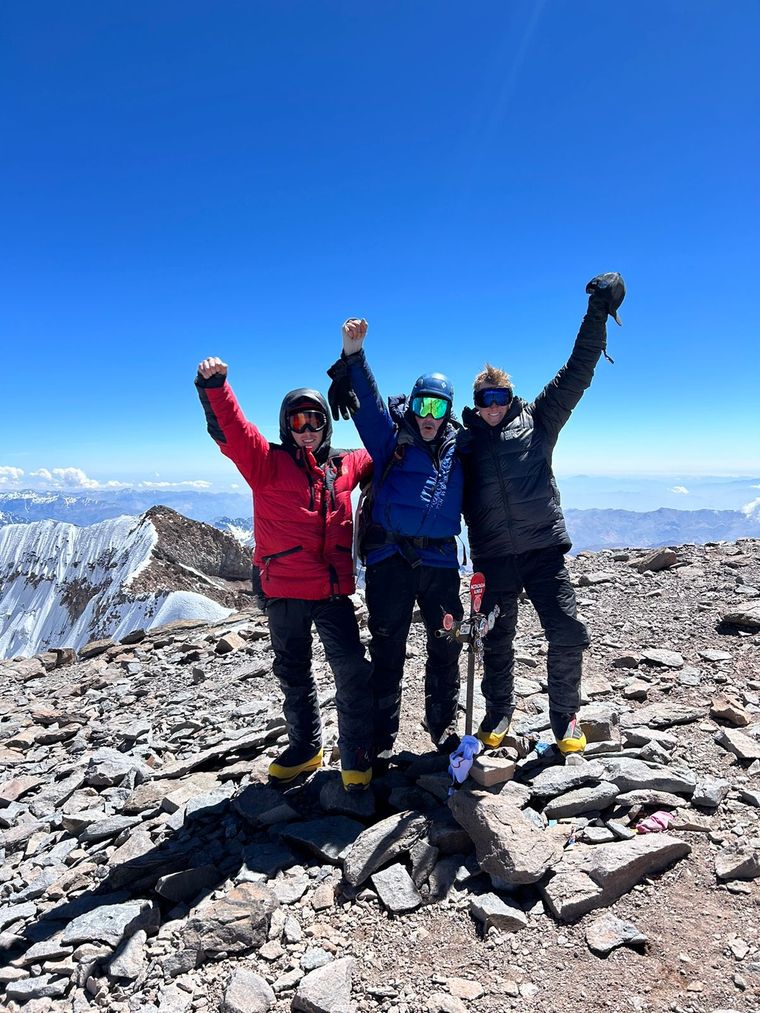 Rolando Rolo Abaca festeja su cumbre 40