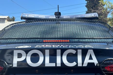 Los ladrones quedaron complicados por las imágenes tomadas por una cámara del vehículo de las víctimas. Los ladrones quedaron complicados por las imágenes tomadas por una cámara del vehículo de las víctimas.