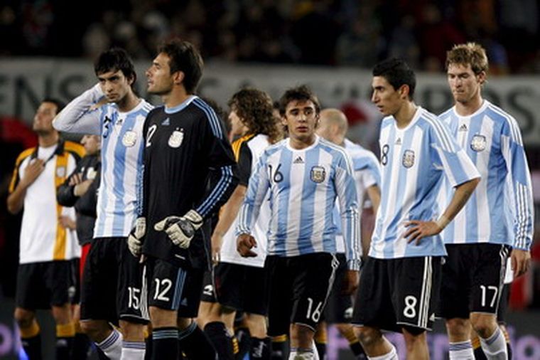 Argentina no dejó una buena imagen en este juego amistoso. Foto: EFE