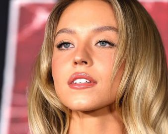 Sydney Sweeney vende un producto insólito.