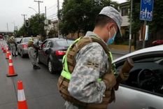 Al estricto confinamiento interno, Chile sumará un cierre de fronteras durante abril. Foto: REUTERS