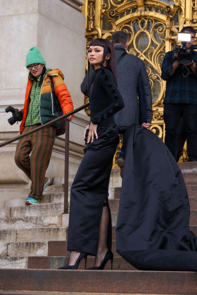 Zendaya y su sorprendente cambio de look en París: flequillo al estilo baby bang Foto: Twitter: fanpagezendaya