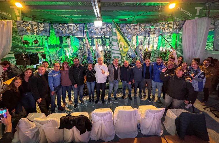 El peronismo se fragmenta en Chubut luego de la ruptura del PJ.