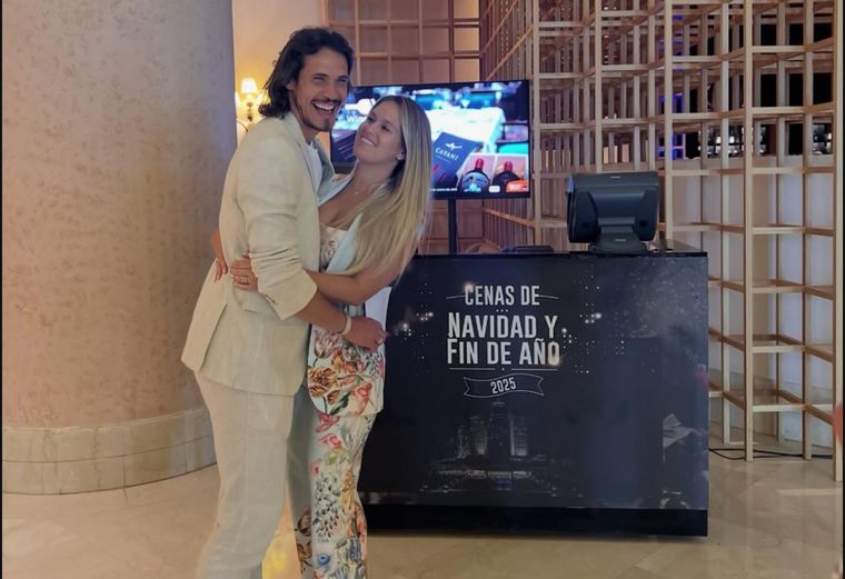Cavani y su esposa, enamoradísimos.