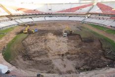irreconocible: sin cesped ni pista de atletismo, asi esta el monumental irreconocible: sin cesped ni pista de atletismo, asi esta el monumental