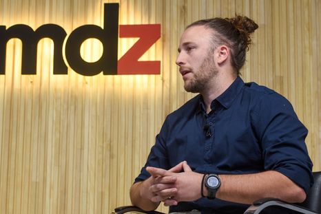 Facundo Cerminaro, al frente de Ceralfa, Sunsolar y Primor, es uno de los jóvenes referentes de la industria en Mendoza. Facundo Cerminaro, al frente de Ceralfa, Sunsolar y Primor, es uno de los jóvenes referentes de la industria en Mendoza.