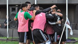 Riestra es uno de los primeros equipos en clasificarse a los playoffs del Clausura 2025. Riestra es uno de los primeros equipos en clasificarse a los playoffs del Clausura 2025.