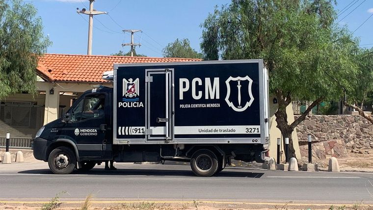 La Policía Científica trabaja en el barrio Cerro de la Capilla.&nbsp;