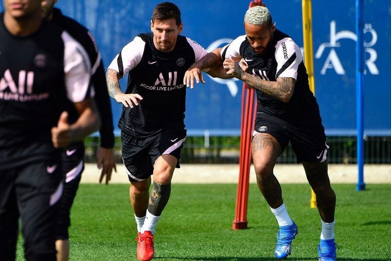 ¿Se junta con Leo y Ney? Foto: Instagram @neymarjr