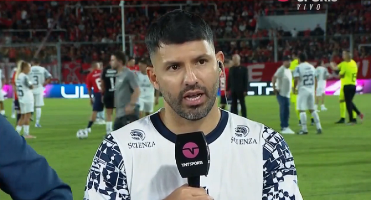 El Kun duró pocos minutos en cancha.