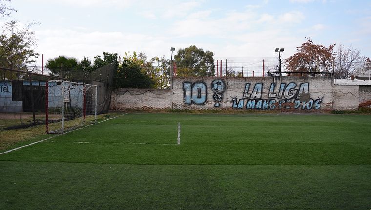 Estos jóvenes entusiastas mendocinos buscan que las canchas no estén vacías y que cada vez más personas puedan concretar sus partidos. Estos jóvenes entusiastas mendocinos buscan que las canchas no estén vacías y que cada vez más personas puedan concretar sus partidos.