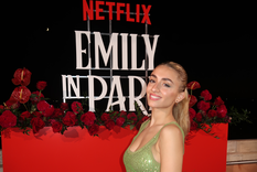 En 2024, Vicky Mezquita tuvo el privilegio de ser una de las invitadas a la premiere de Emily en París en Roma. En 2024, Vicky Mezquita tuvo el privilegio de ser una de las invitadas a la premiere de Emily en París en Roma.