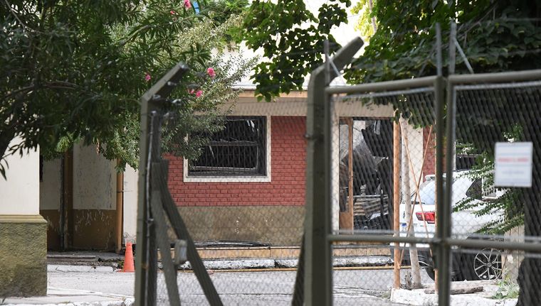 Los restos del depósito del Ministerio de Seguridad. Foto: Rodrigo DAngelo / MDZ