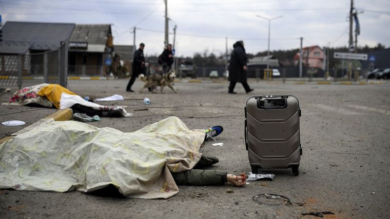 Los civiles siguen muriendo en Ucrania. Foto: Cnn.