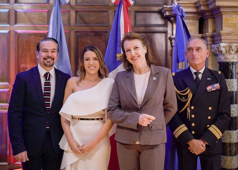 La canciller Mondino junto al embajador francés Romain Nadal. Foto: X FranceArgentine