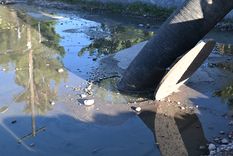 Los desbordes cloacales en Los Corralitos llevan más de dos años. Los desbordes cloacales en Los Corralitos llevan más de dos años.