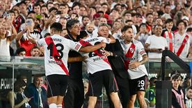 Lucas Martínez Quarta festejo con Marcelo Gallardo en su despedida de River y los suplentes no lo acompañaron. ¿Qué pasó? Lucas Martínez Quarta festejo con Marcelo Gallardo en su despedida de River y los suplentes no lo acompañaron. ¿Qué pasó?