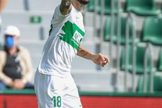 El Pipa, feliz con su gol y con la victoria Foto: Elche CF El Pipa, feliz con su gol y con la victoria Foto: Elche CF