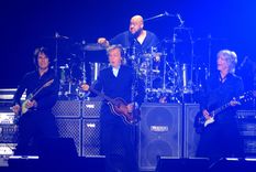 Paul McCartney abrió su show con Can´t buy me love y una frase tipicamente cordobesa: Dónde están los culiados. Foto: Gabriel Ferreyra Paul McCartney abrió su show con Can´t buy me love y una frase tipicamente cordobesa: Dónde están los culiados. Foto: Gabriel Ferreyra