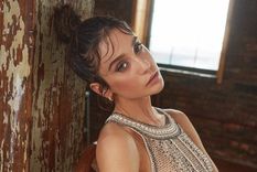 la casa de papel: la ?novia de denver? se quito la blusa y revoluciono todo