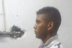 un defensor de la reserva del rojo, detenido por robos a mano armada un defensor de la reserva del rojo, detenido por robos a mano armada