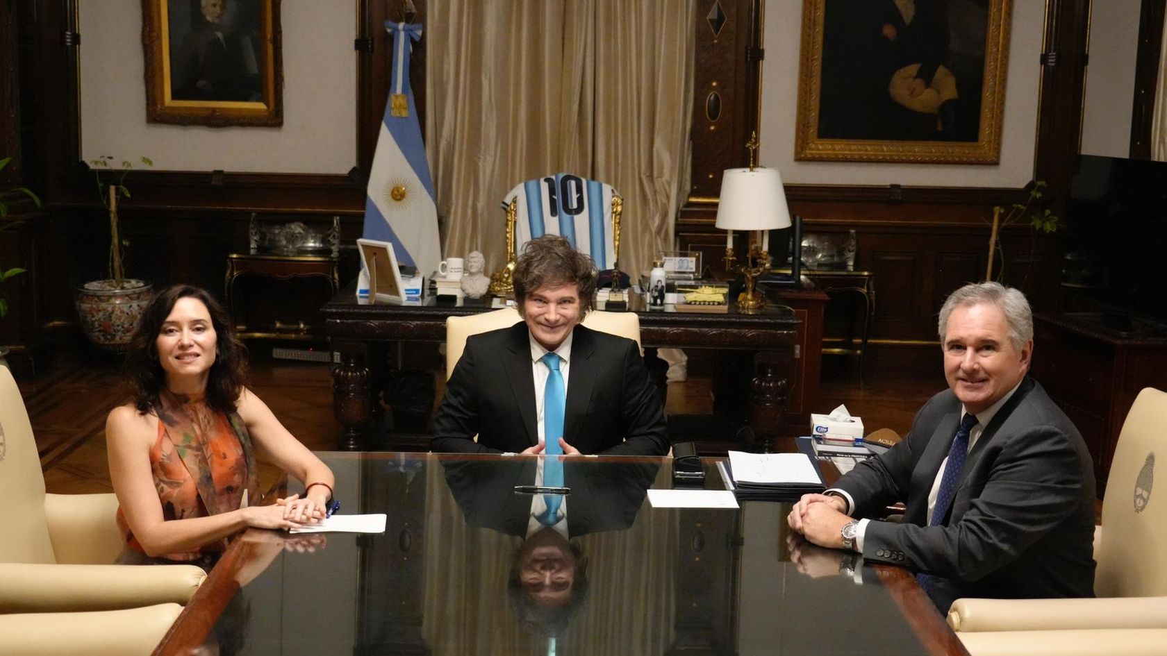 Javier Milei y el canciller Pablo Quirno recibieron a Isabel Díaz Ayuso en la Casa Rosada.