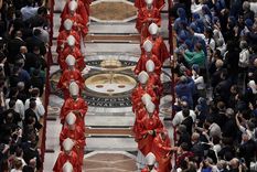 La historia de los 267 Papas a lo largo de la historia Foto: EFE