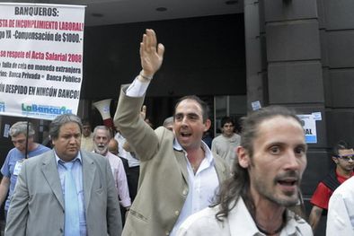 MDZol | En lo que va del año los bancarios realizaron varios paros y manifestaciones. Foto: NA