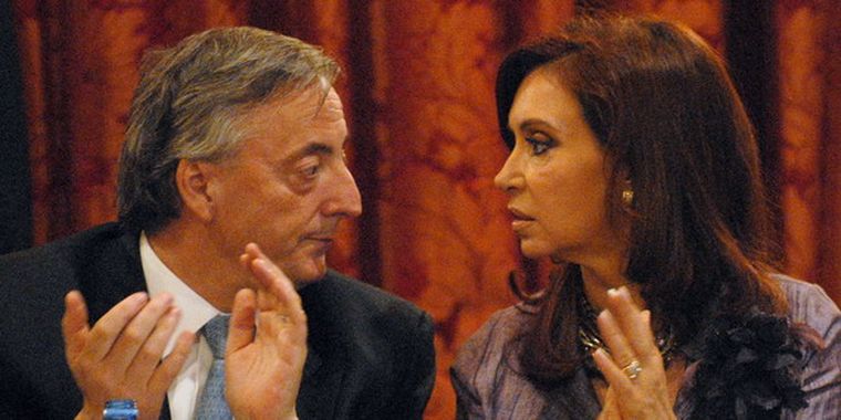 Néstor Kirchner y Cristina Fernández viajarán a Chile. Foto: NA