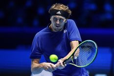 zverev derroto a djokovic y es finalista del torneo de maestros