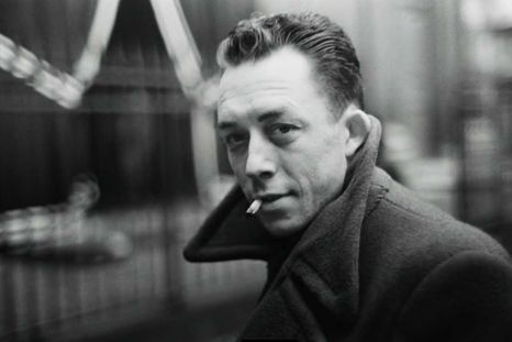 La frase de Albert Camus invita a pensar en la fuerza interior que puede aparecer incluso en medio de una etapa difícil. La frase de Albert Camus invita a pensar en la fuerza interior que puede aparecer incluso en medio de una etapa difícil.