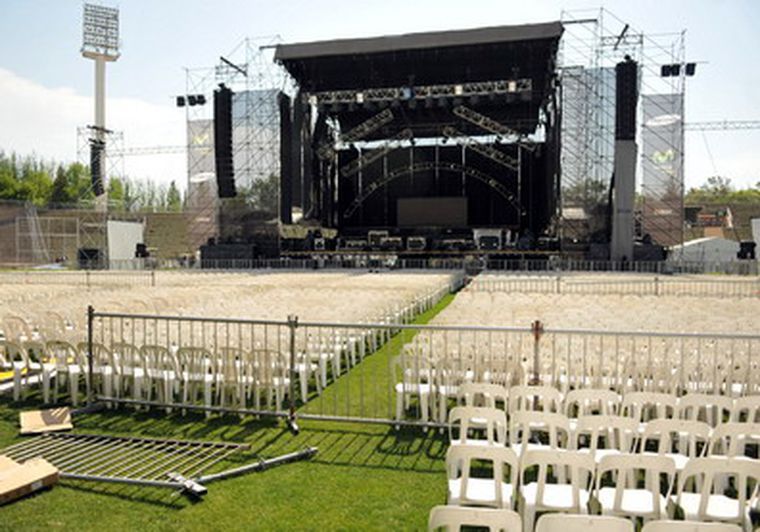 El Estadio espera la gran noche de Luis Miguel. Foto: Nacho Gaffuri / MDZ