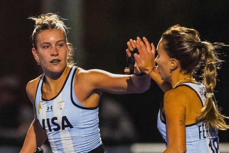 Sol Guignet anotó uno de los tantos en el triunfo de Las Leoncitas. Foto: Hockey View