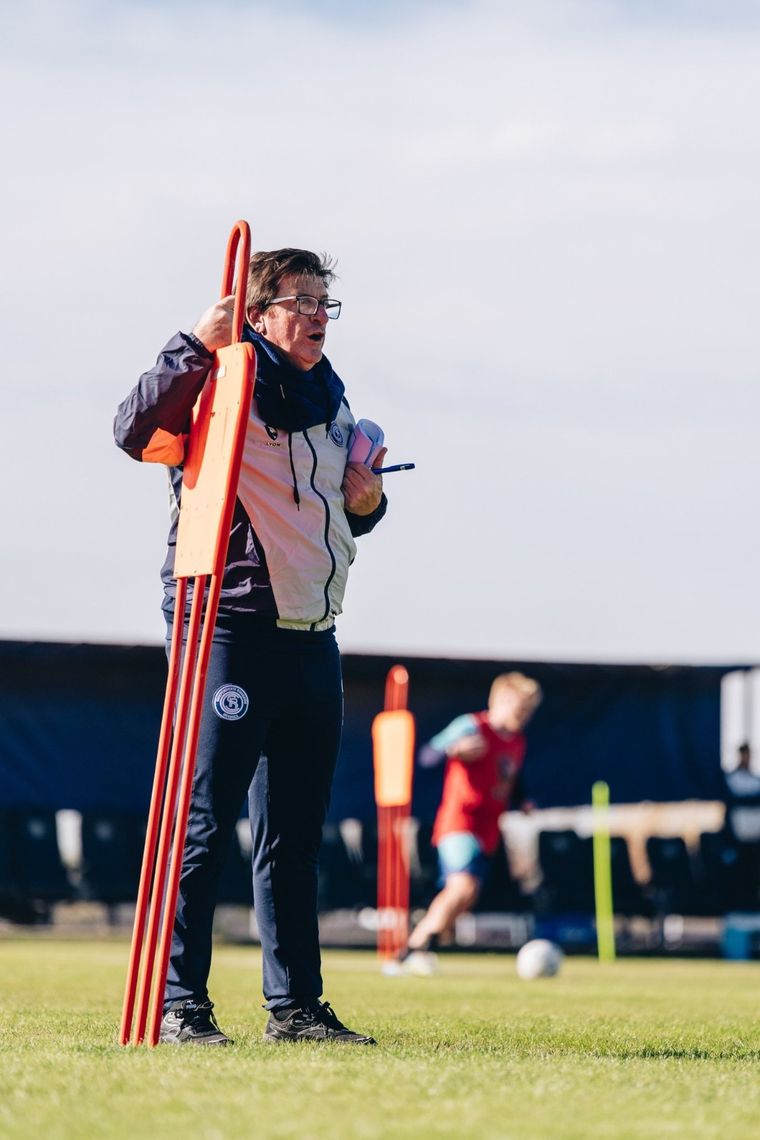Alfredo Berti prepara el equipo de la Lepra para el segundo semestre. Foto: Prensa Independiente Rivadavia. Alfredo Berti prepara el equipo de la Lepra para el segundo semestre. Foto: Prensa Independiente Rivadavia.