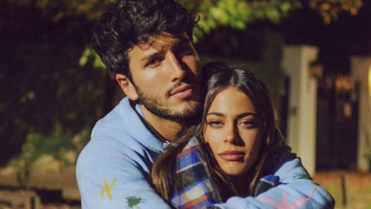 Sebastián Yatra, Tini Stoessel, Pareja del año